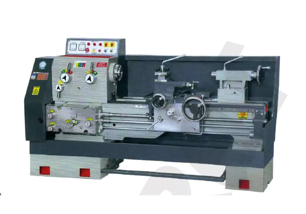 geared-head-medium-duty-lathe-machine